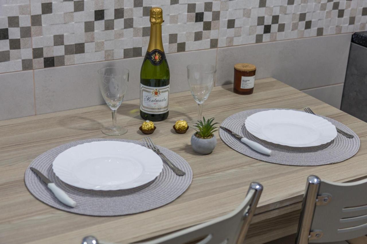Apartamento Couples Retreat, Fully Equipped Studio/ Loutraki Beach Exterior foto