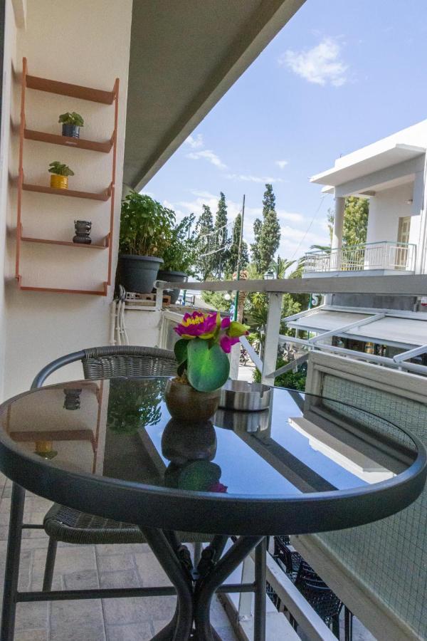 Apartamento Couples Retreat, Fully Equipped Studio/ Loutraki Beach Exterior foto